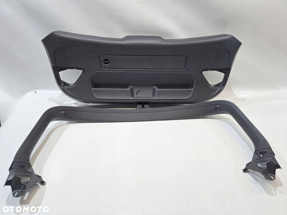 TAPICERKA KLAPY BAGAŻNIKA AUDI A1 8X 8X4867979