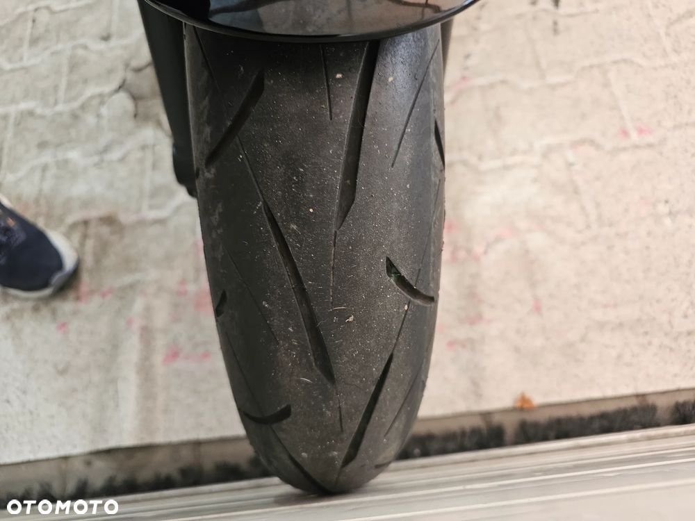 Kawasaki Z 650 RS - 28