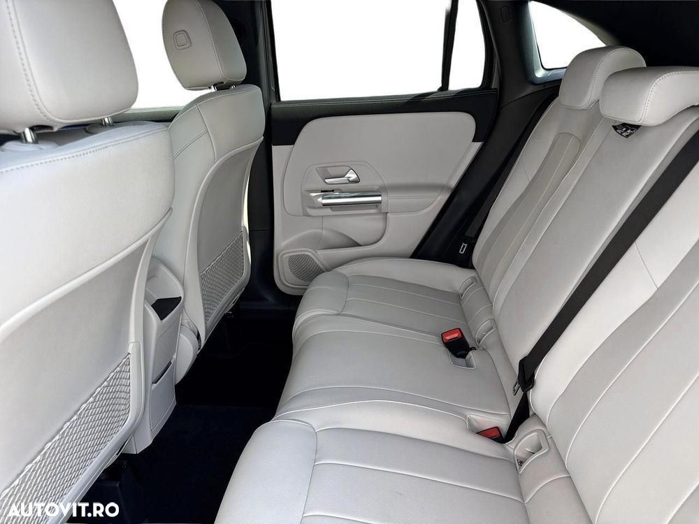 Mercedes-Benz GLA 200 Aut. - 13