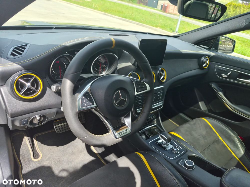 Mercedes-Benz CLA AMG 45 4Matic AMG Speedshift 7G-DCT Yellow Night Edition - 16