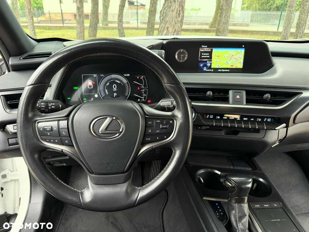 Lexus UX 250h Prestige 2WD - 26