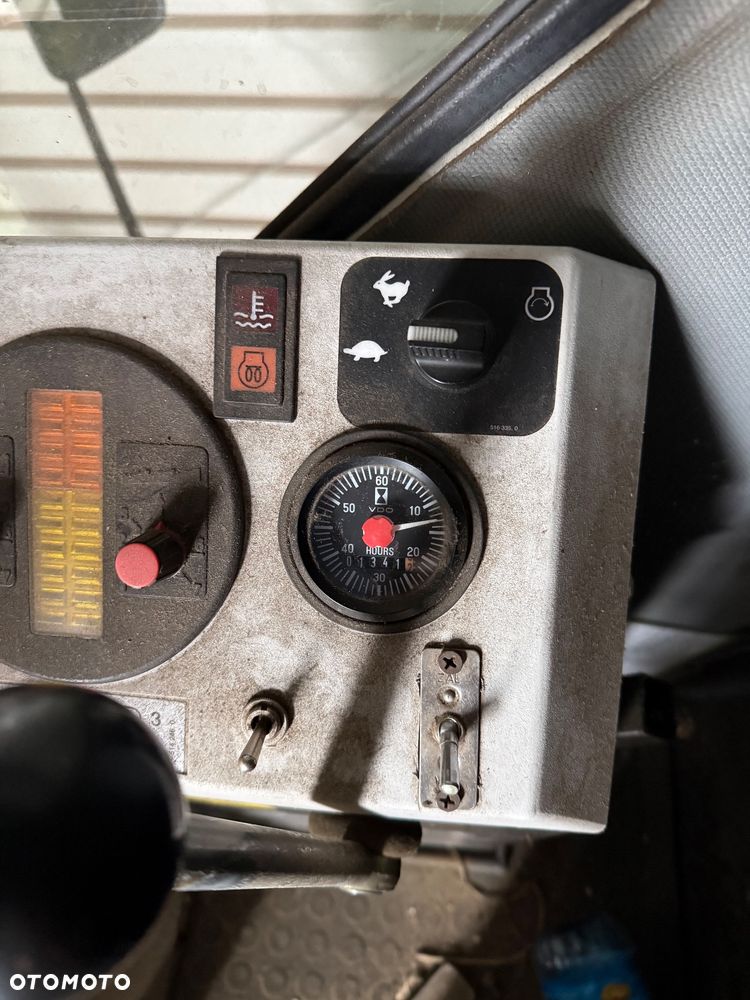 Claas Dominator 130 - 4