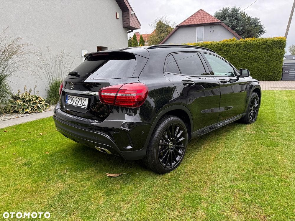 Mercedes-Benz GLA 200 7G-DCT AMG Line - 9