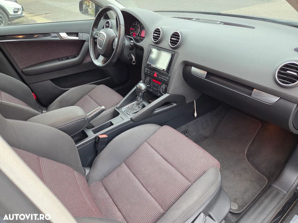 Audi A3 2.0 TDI Sportback DSG Attraction - 2