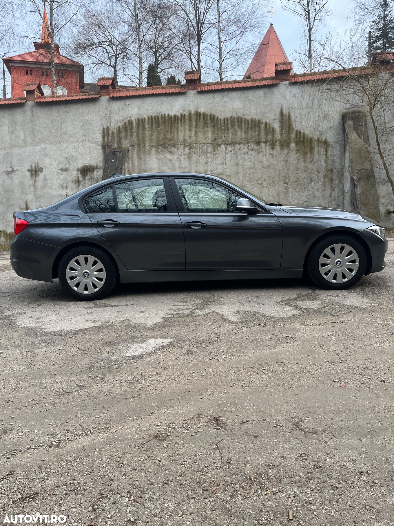 BMW Seria 3 318d - 6