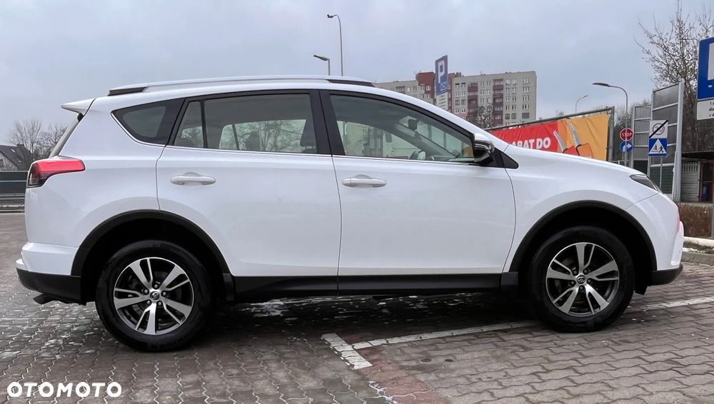 Toyota RAV4 2.0 D-4D 4x2 Start-Stop Comfort - 2