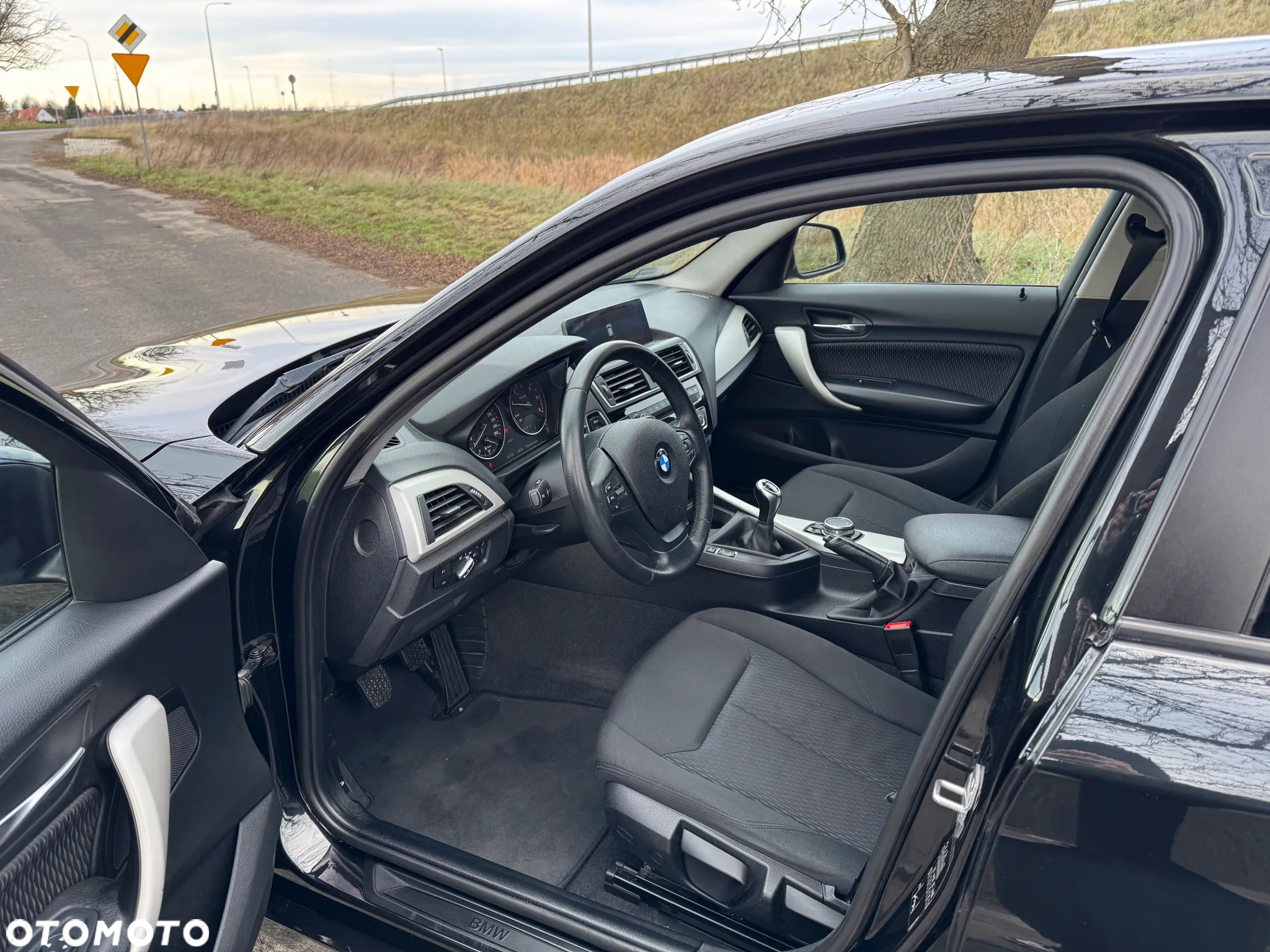 BMW Seria 1 116d - 24