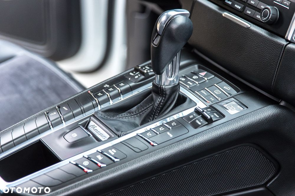 Porsche Macan PDK - 16