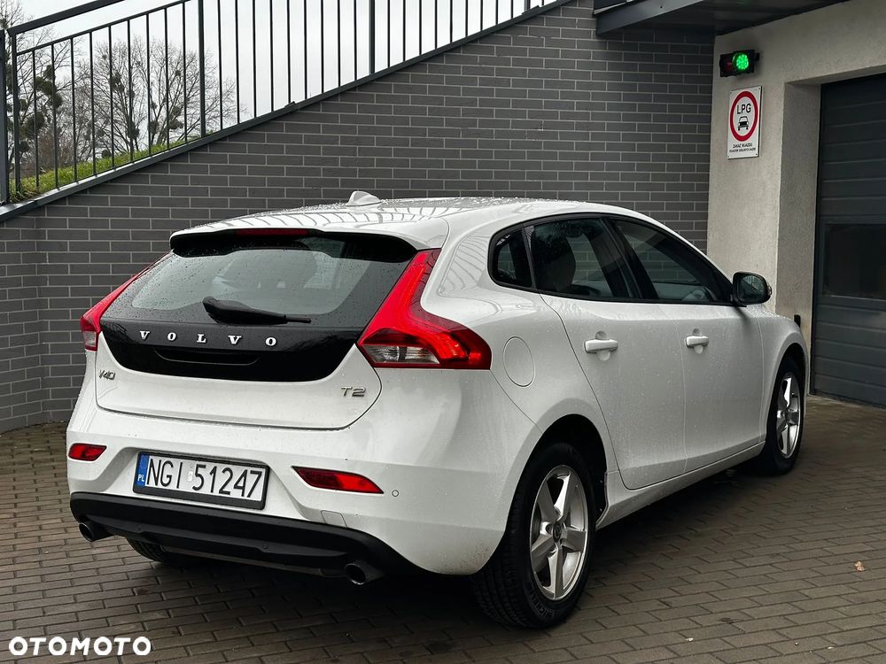 Volvo V40 T2 You - 7