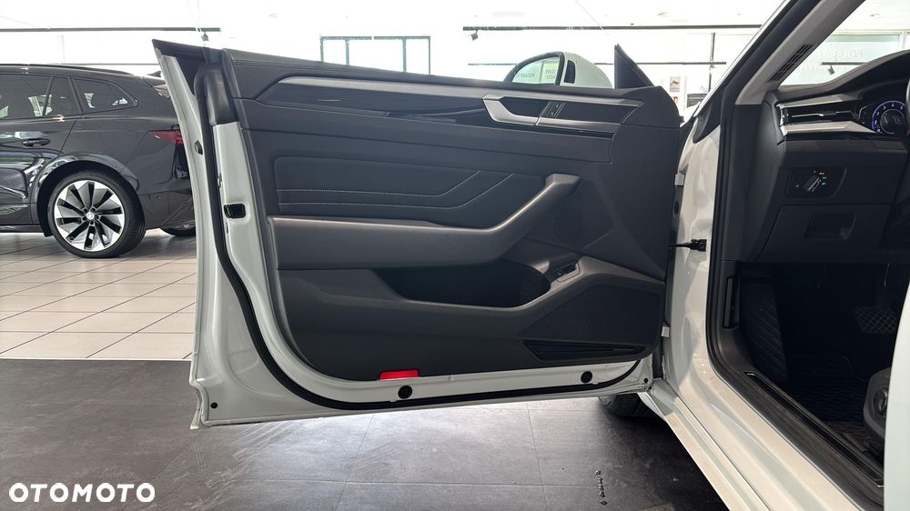 Volkswagen Arteon 2.0 TSI Essence DSG - 10