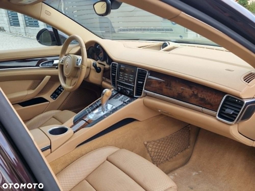 Porsche Panamera 4 PDK Edition - 12
