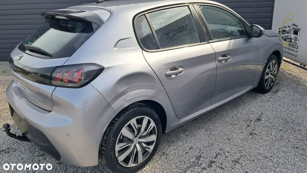 Peugeot 208 - 19