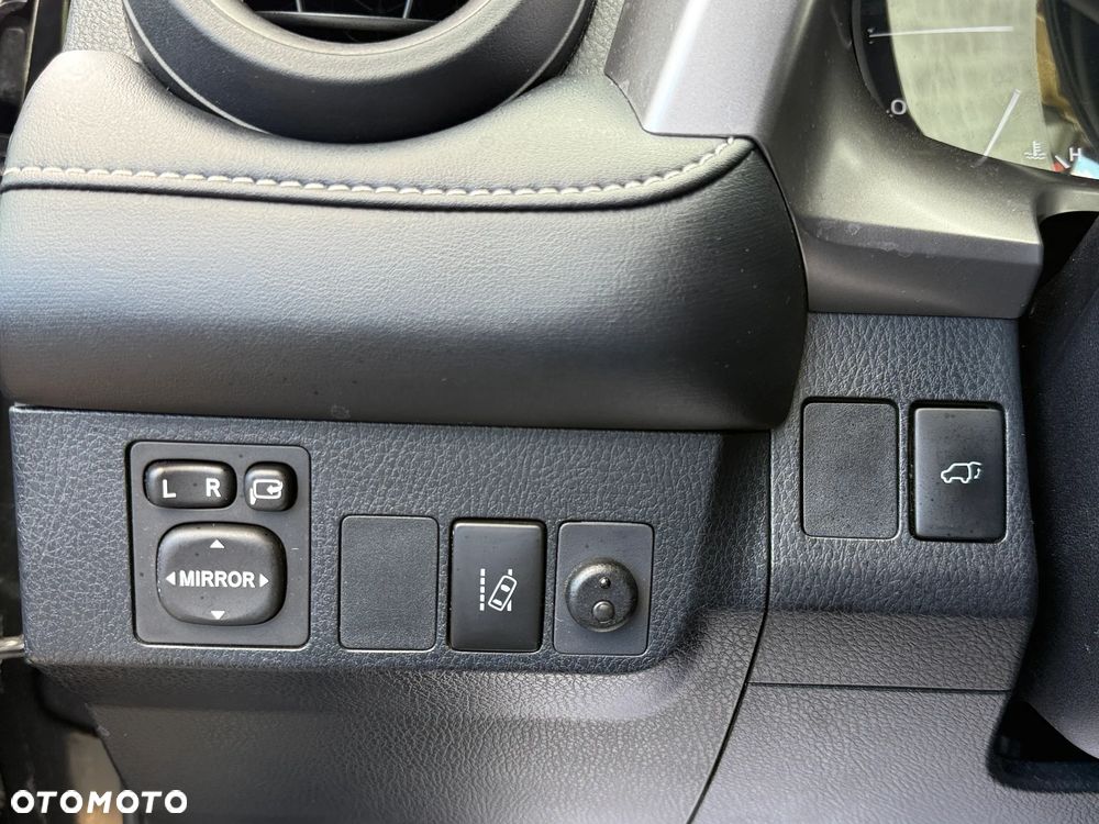 Toyota RAV4 2.0 D-4D Premium 4x2 - 13
