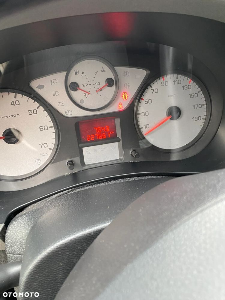 Peugeot Partner - 10