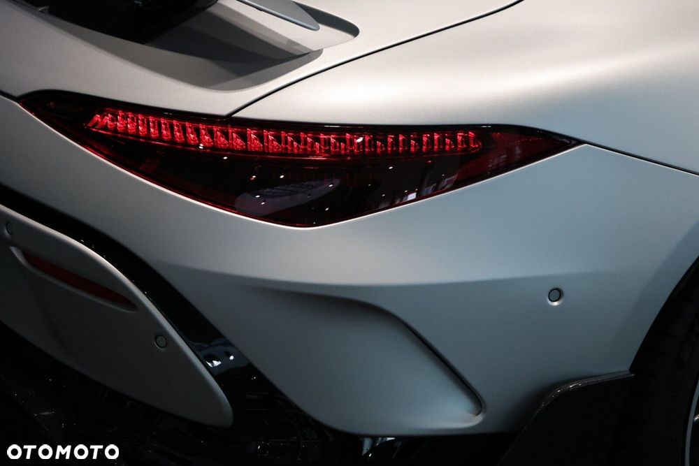 Mercedes-Benz AMG GT - 15