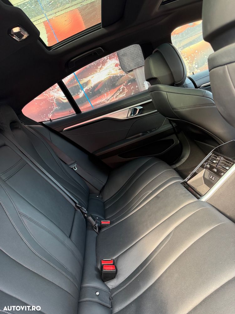 BMW Seria 8 840d xDrive AT MHEV - 11