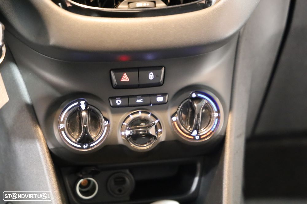 Peugeot 208 1.6 BlueHDi Style - 18