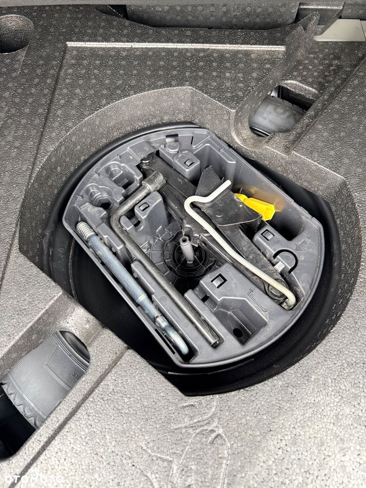 Peugeot 308 1.2 PureTech GPF Allure Pack S&S - 18