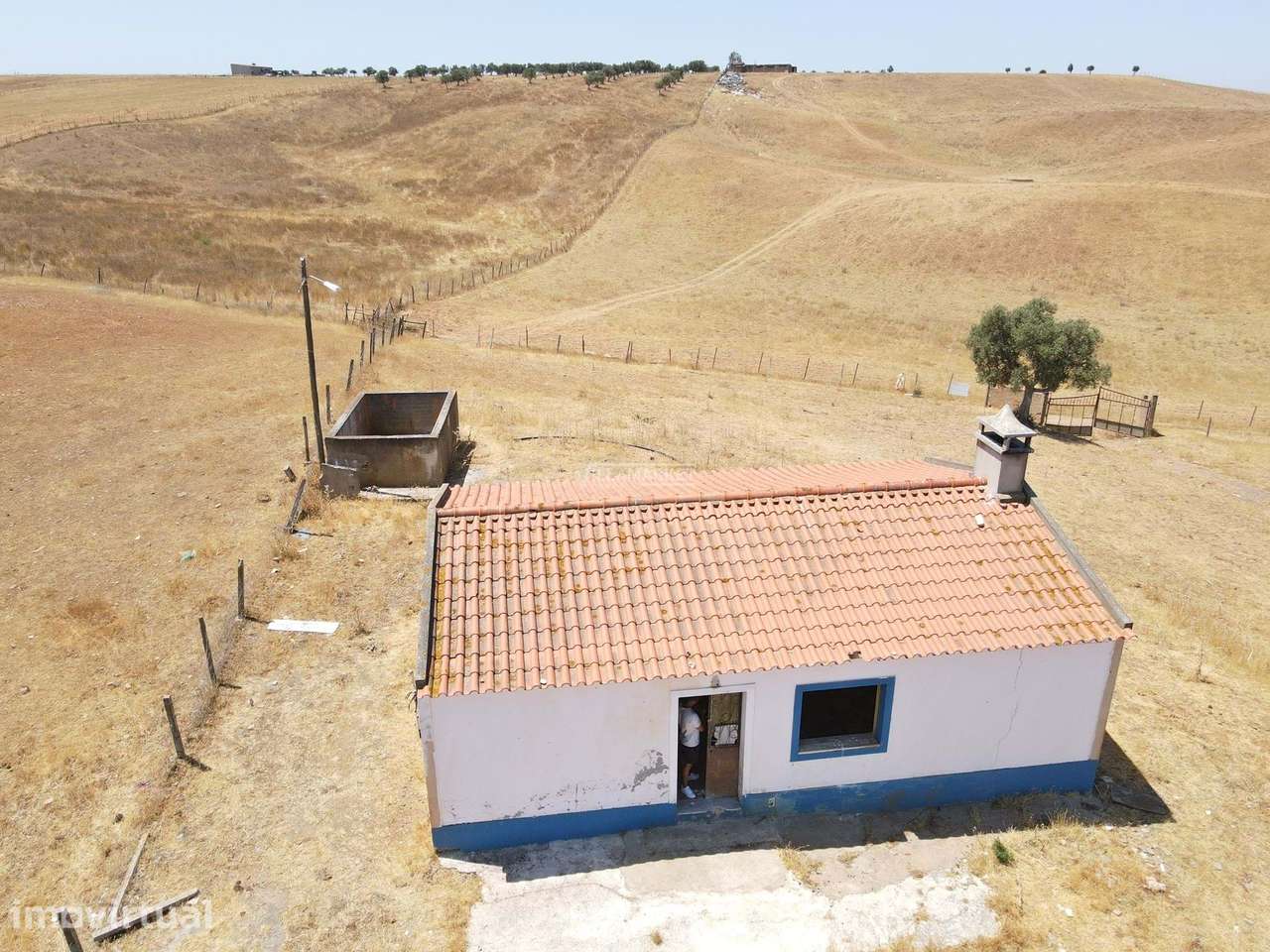 3 Lotes de terreno rústico confinantes, numa excelente localização, e - Grande imagem: 2/23