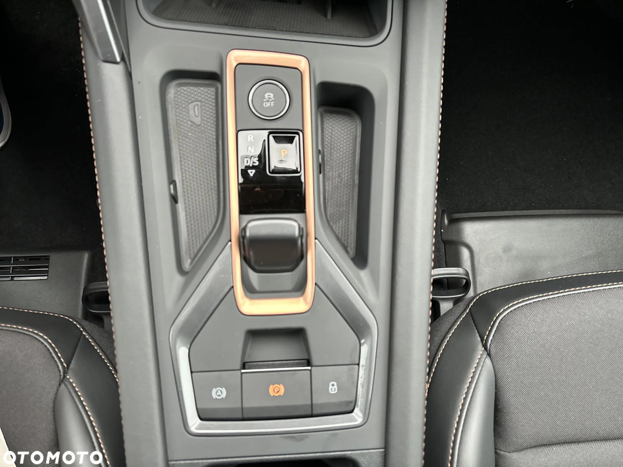 Cupra Formentor 1.5 TSI DSG - 10