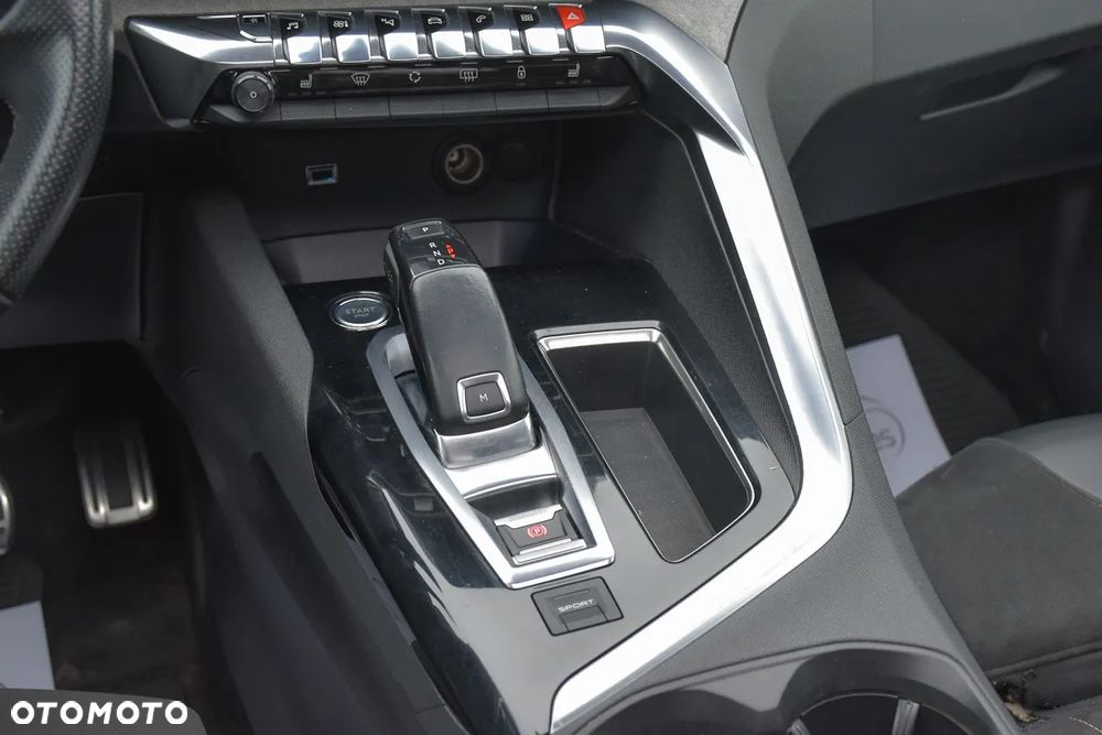 Peugeot 3008 BlueHDi 180 Stop & Start EAT6 GT - 33
