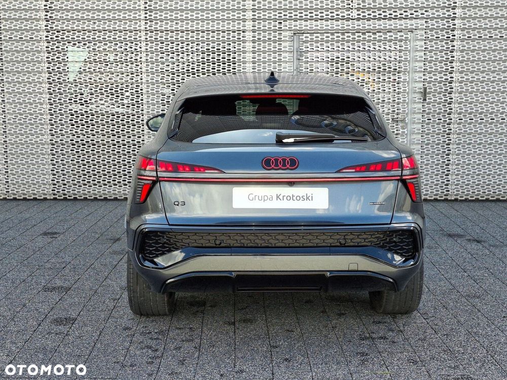 Audi Q3 Sportback - 7