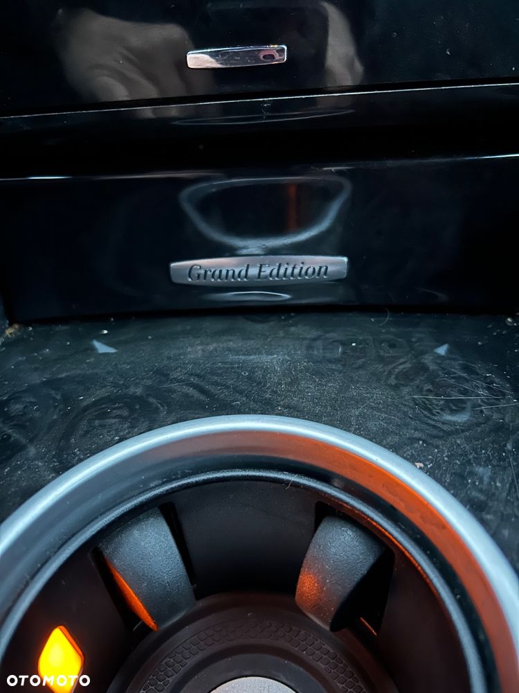 Mercedes-Benz ML - 12