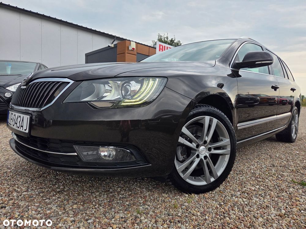 Skoda Superb 2.0 TDI DSG Exclusive - 13