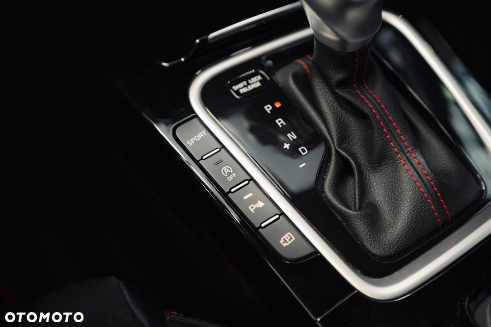 Kia ProCeed 1.6 T-GDI GT DCT - 30