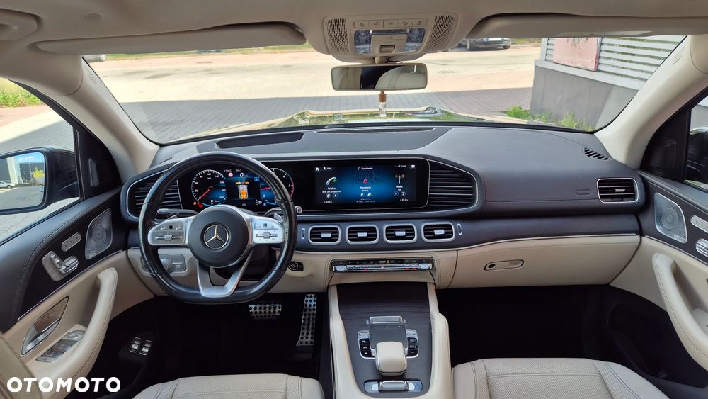 Mercedes-Benz GLS - 16