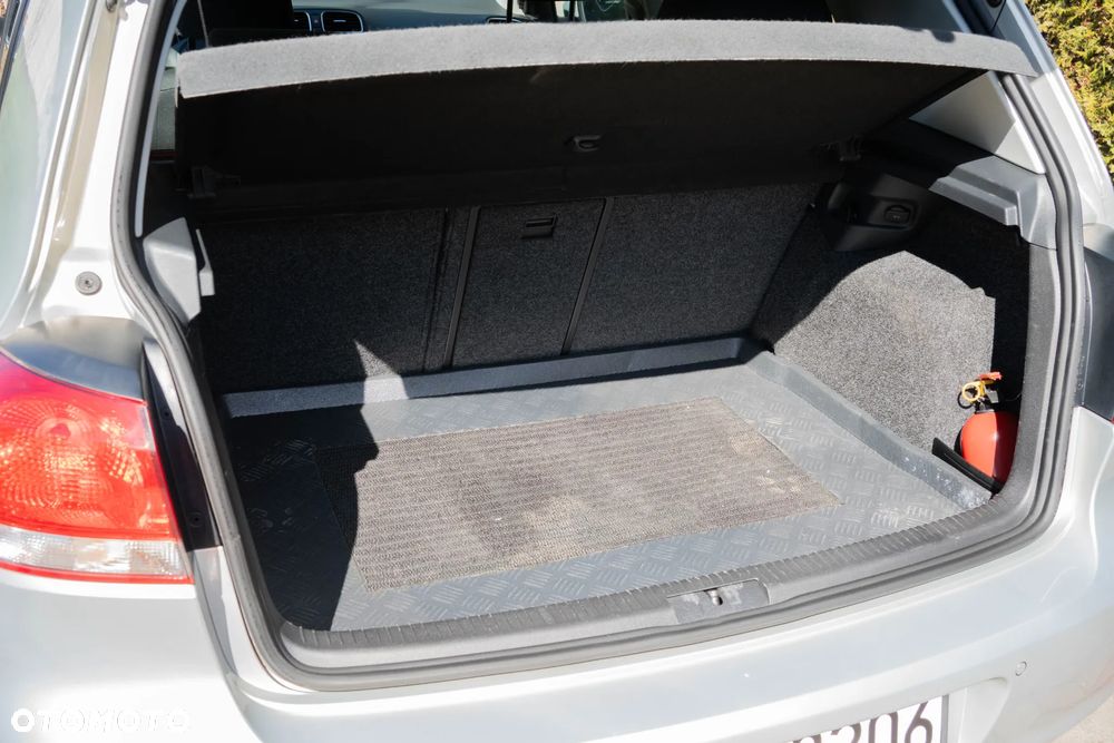 Volkswagen Golf 1.2 TSI BMT Comfortline - 4
