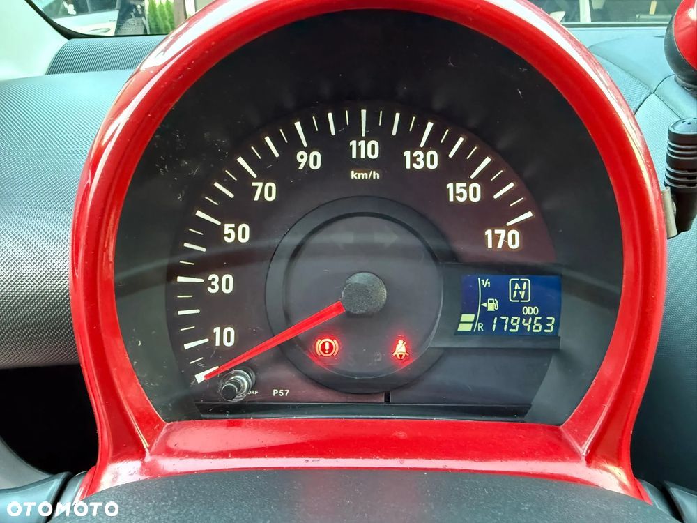 Toyota Aygo 1.0 VVT-i Black MM - 16