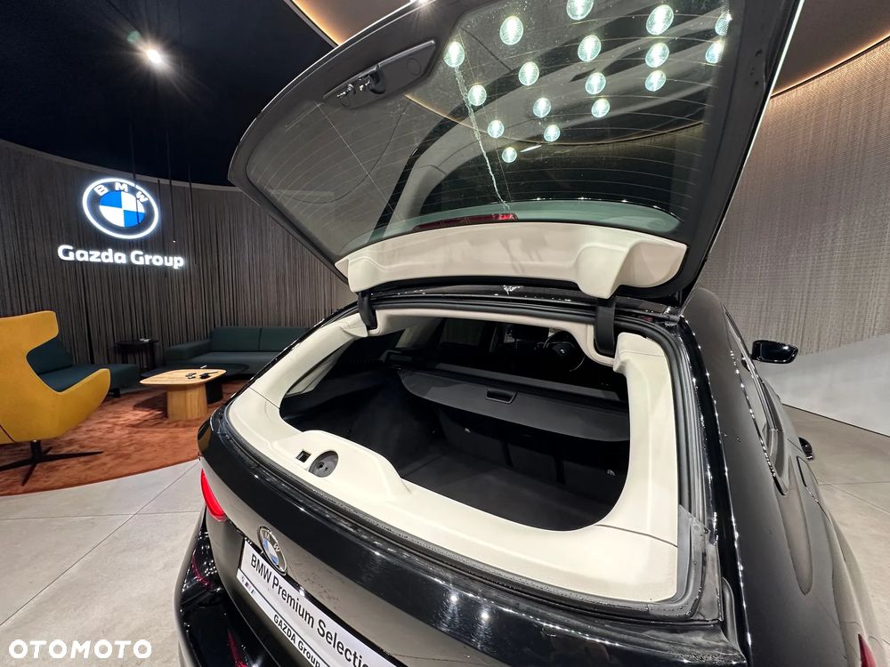 BMW Seria 3 320d xDrive Sport Line - 11