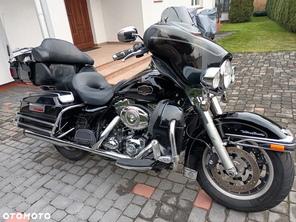 Harley-Davidson FLHTCU Ultra