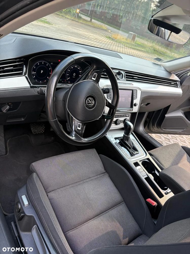 Volkswagen Passat 1.8 TSI BMT Comfortline DSG - 4