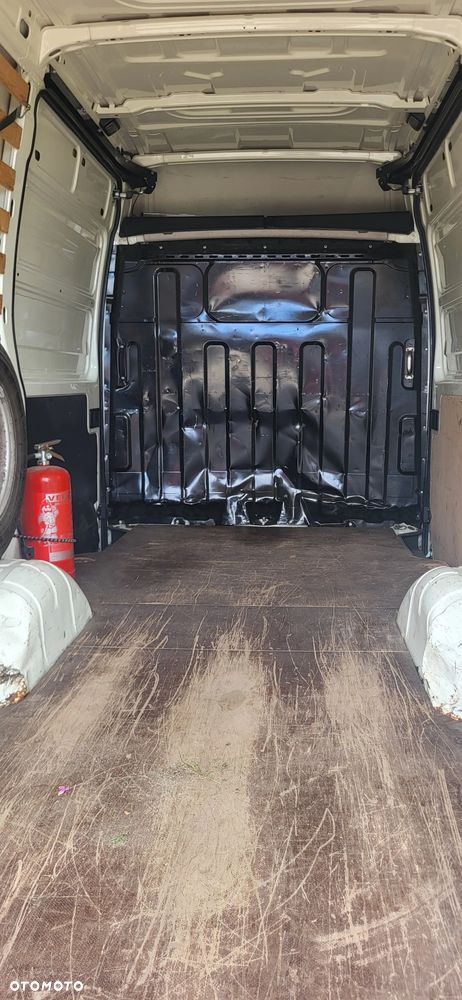 Iveco Daily - 12