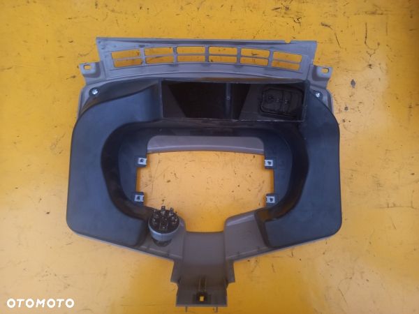 Osłona nawiewów kolumny kierowniczej John Deere 6620 - 5