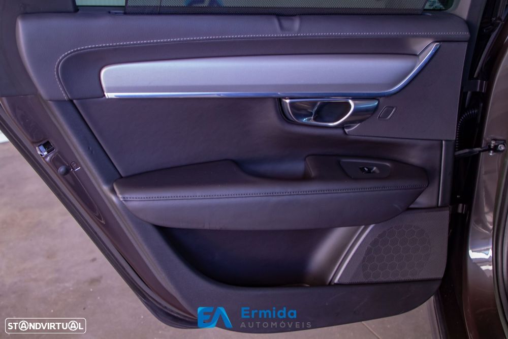 Volvo V90 2.0 T6 PHEV R-Design AWD - 44