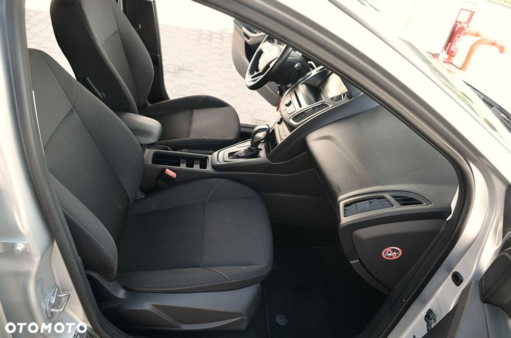 Ford Focus - 21
