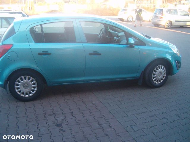 Opel Corsa - 4