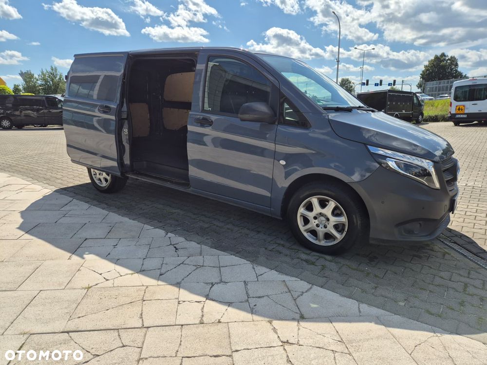 Mercedes-Benz Vito 110 CDi - SERWISOWANY - NISKI PRZEBIEG - RZADKI KOLOR - BOGATE WYPOSAŻENIE - EURO 6 - 22