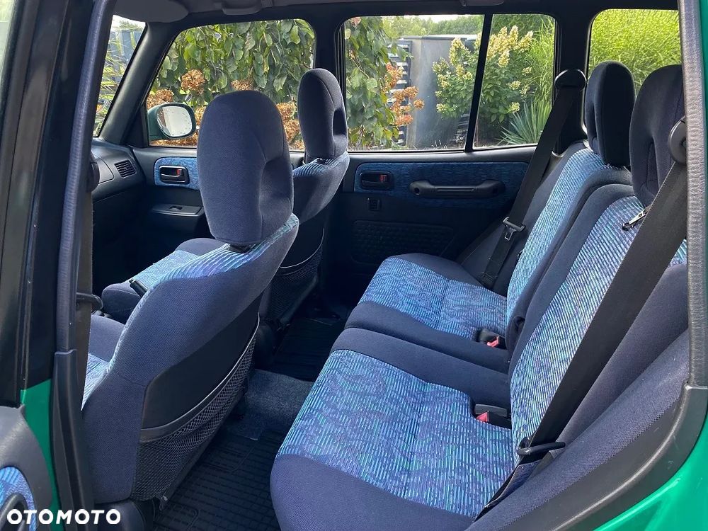 Toyota RAV4 2.0 GLi - 9