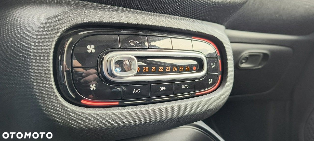 Smart Forfour EQ - 26