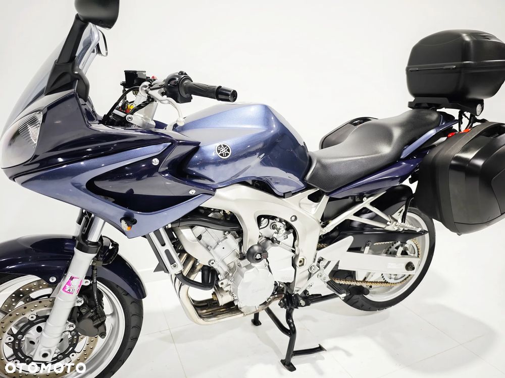 Yamaha FZ - 13