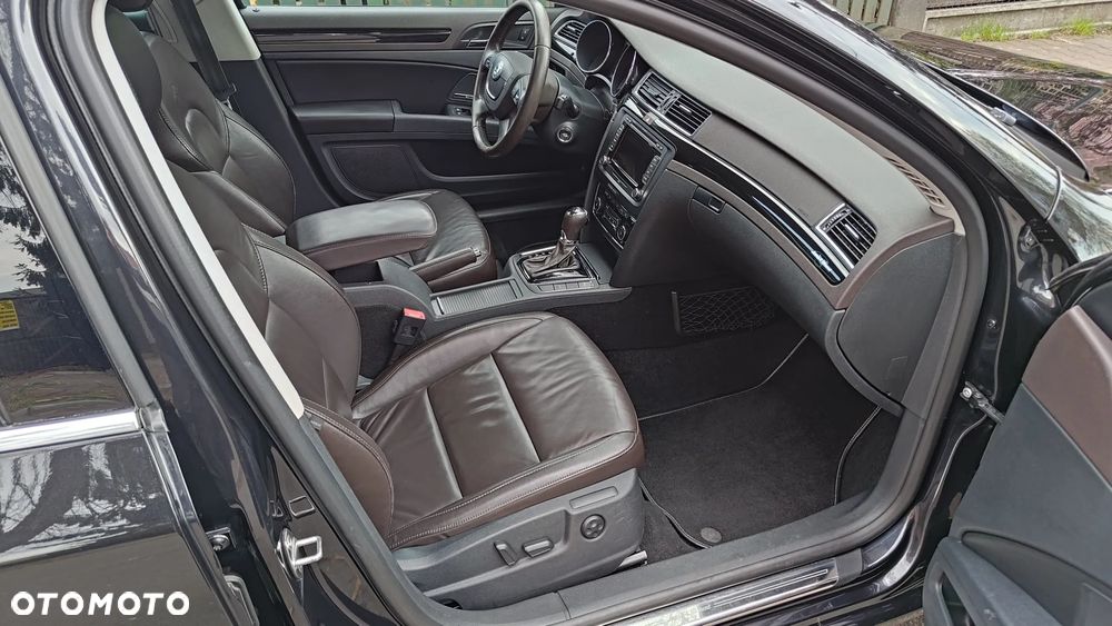Skoda Superb 2.0 TDI L&K DSG - 22