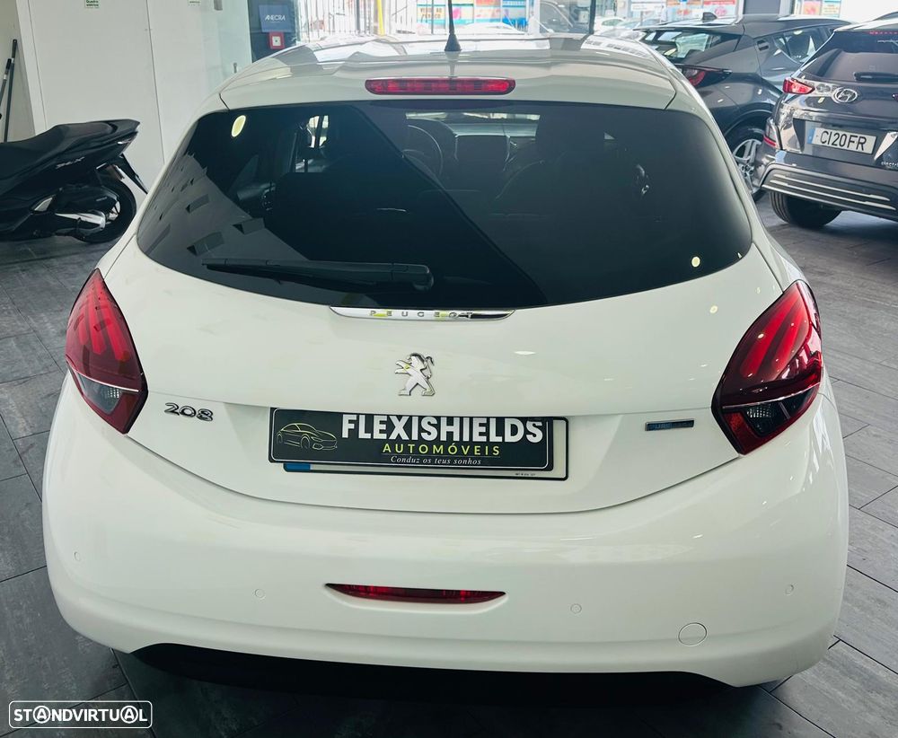 Peugeot 208 1.2 PureTech Allure - 5