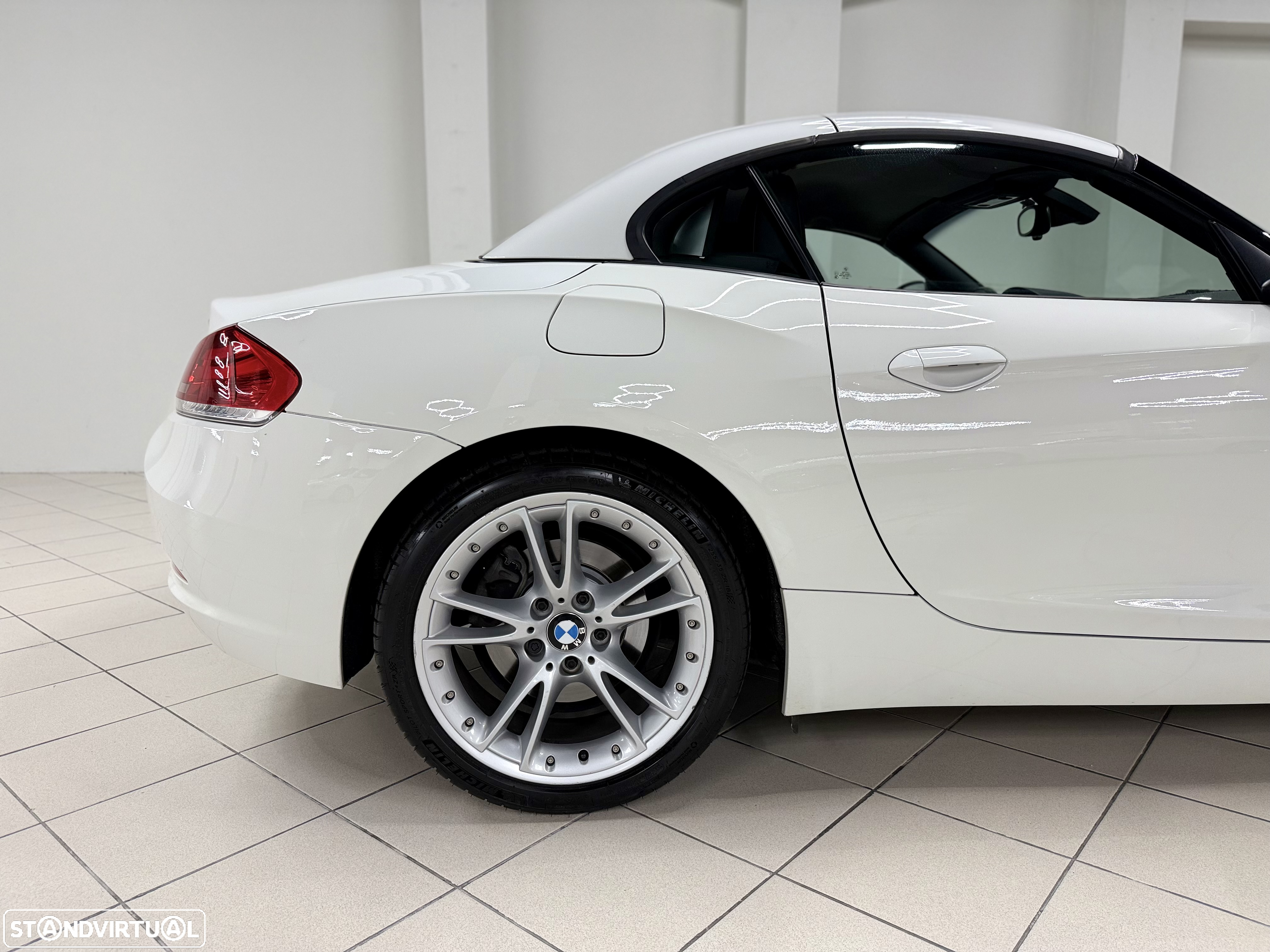 BMW Z4 23 i - 8