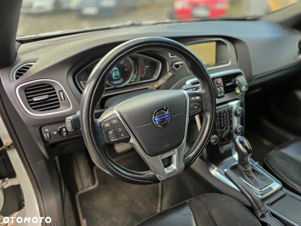 Volvo V40 D3 Geartronic R Design - 13