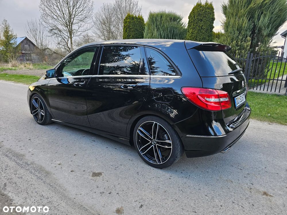 Mercedes-Benz Klasa B 200 CDI (BlueEFFICIENCY) - 37