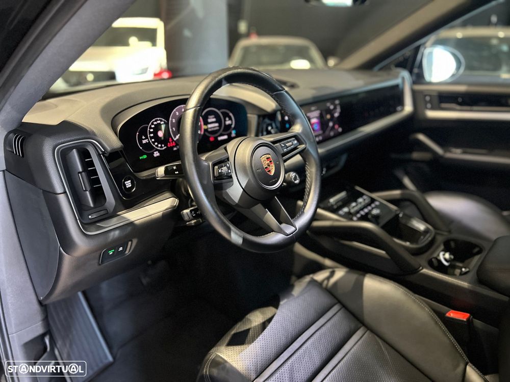 Porsche Cayenne Coupé E-Hybrid - 33